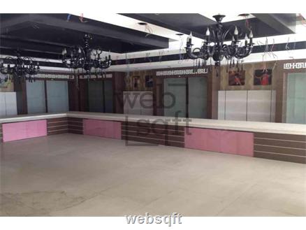 Retail showroom for Rent